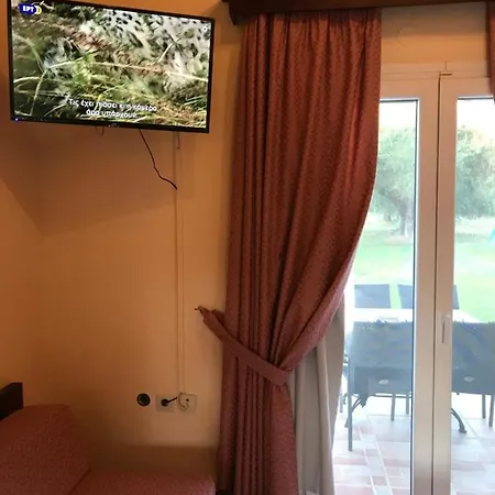 Ballas Paradise Messonette * Roda (Corfu)
