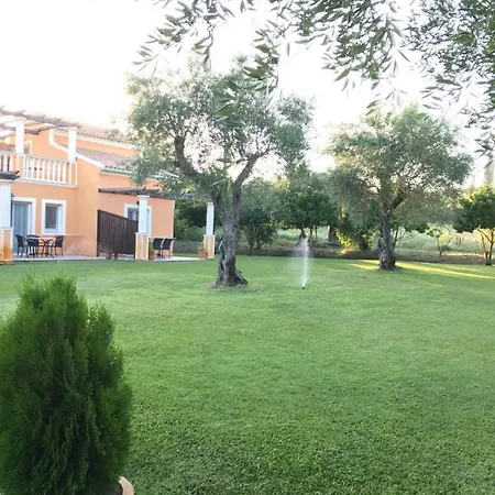 Ballas Paradise Messonette בית הארחה